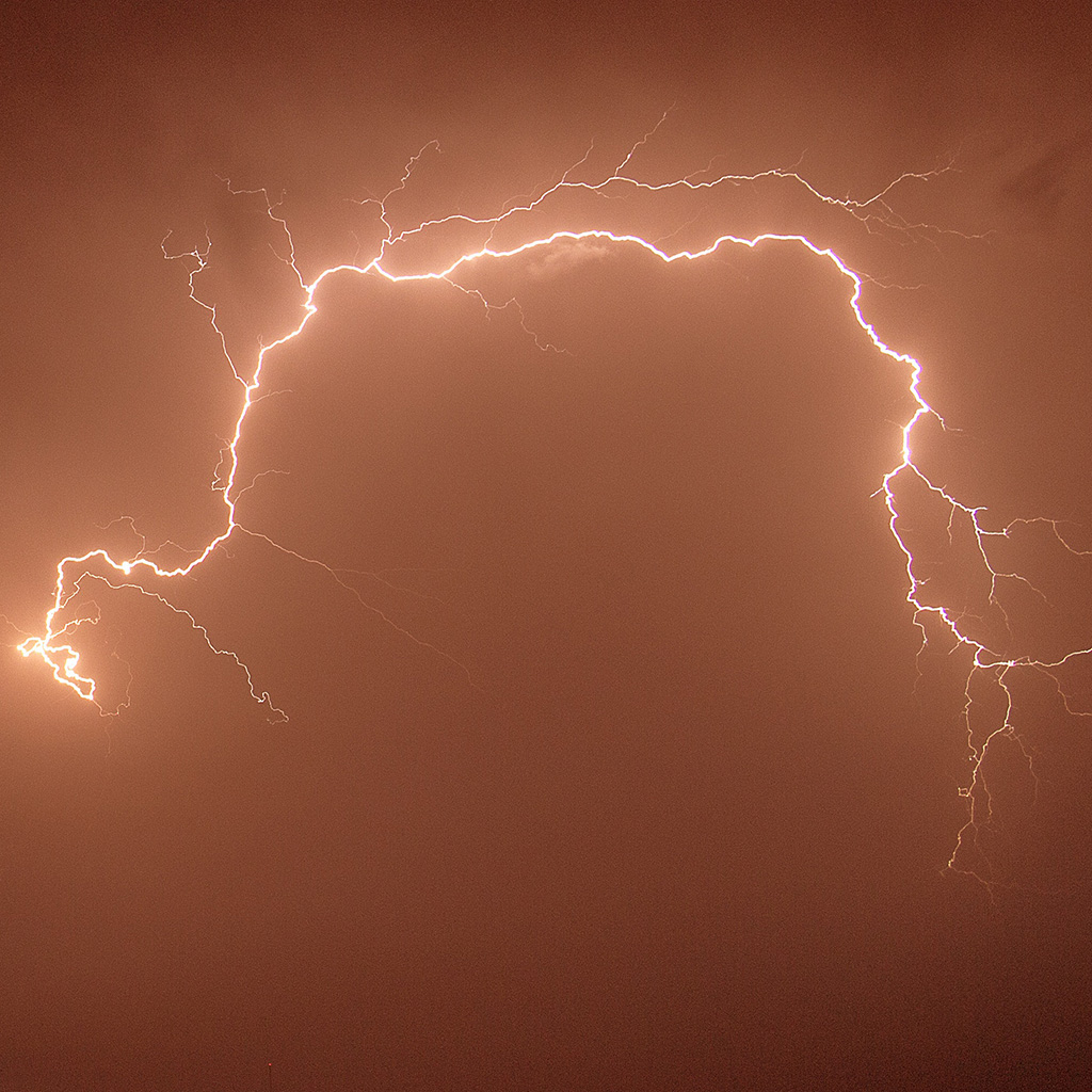 Lightning by https://pixabay.com/photos/night-lightning-yal%C4%B1kavak-945954/